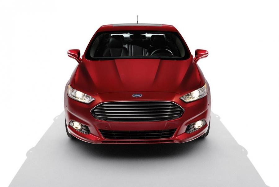  Ford Fusion 2013 года  (US) (фото 99 из 202)